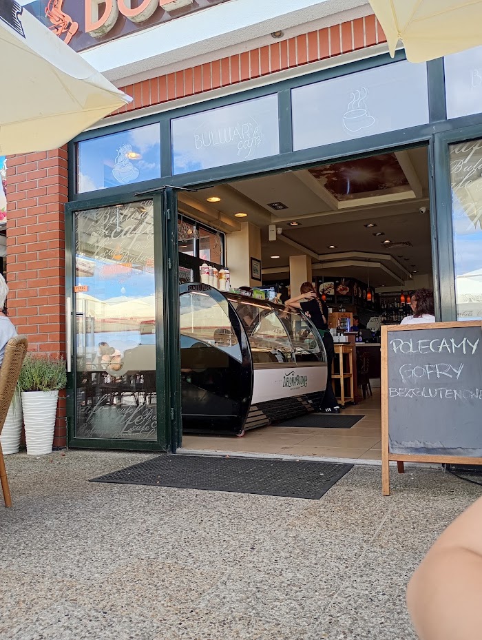 Bulwar Cafe