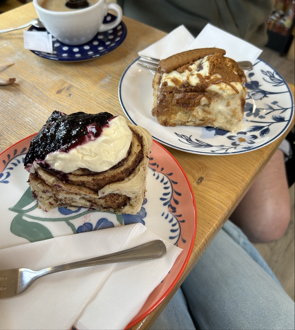 Das bestbewertete Café in Kolberg: Woher kommen 4,9 von zweitausend Gästen?