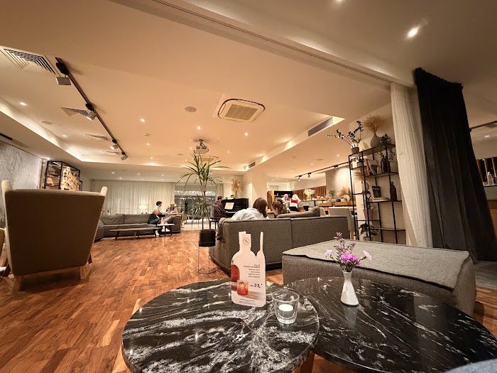 Shuum Kawiarnia Café & Bar